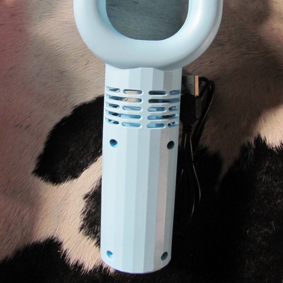RECHARGABLE HAND HELD FANS NIB - Picture 8 of 8
